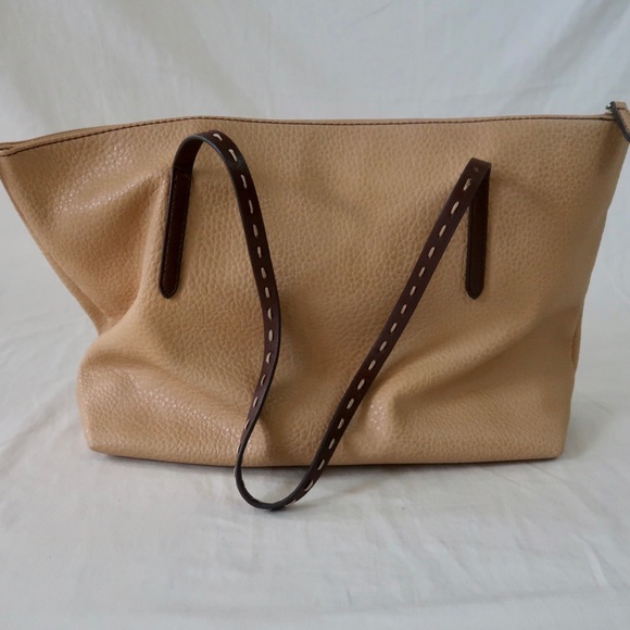 Liz Claiborne Tote Bag - Picture 3 of 5